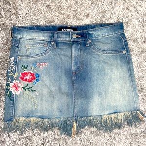 Express floral jean skirt